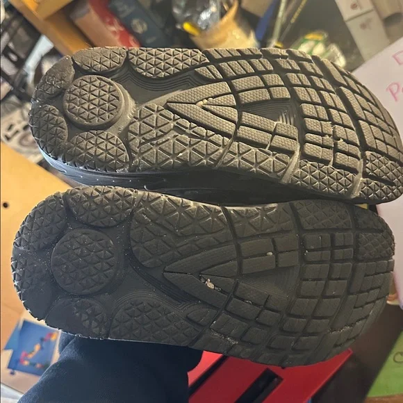 Hoka unisex slippers size 8 - Picture 3 of 5